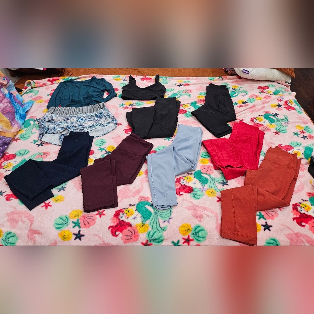 Lululemon Bubdle Size4